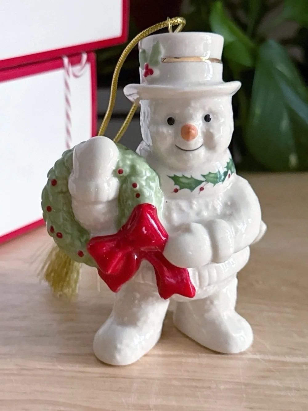 Lenox Holiday Snowman Holding Wreath Fine China Christmas 3” Inch Ornament NIB